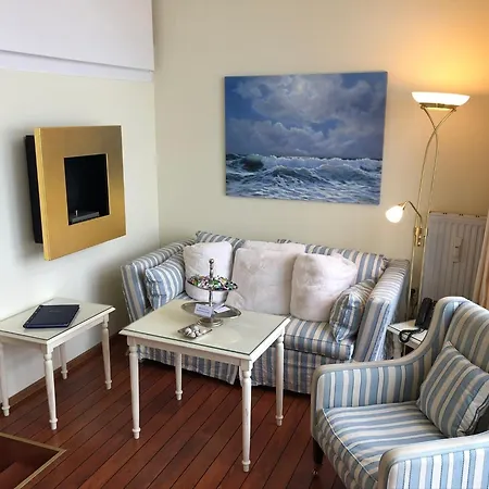 Tornado Apartment *